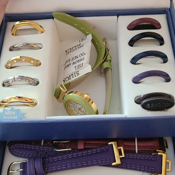 Kareena Watch Set - Picture 3 of 4